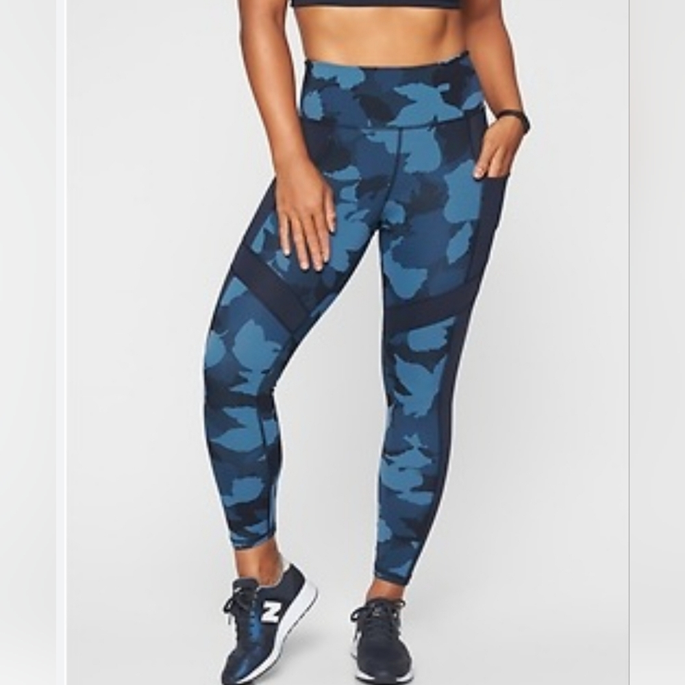 Athleta All In Camo 7/8 Tights